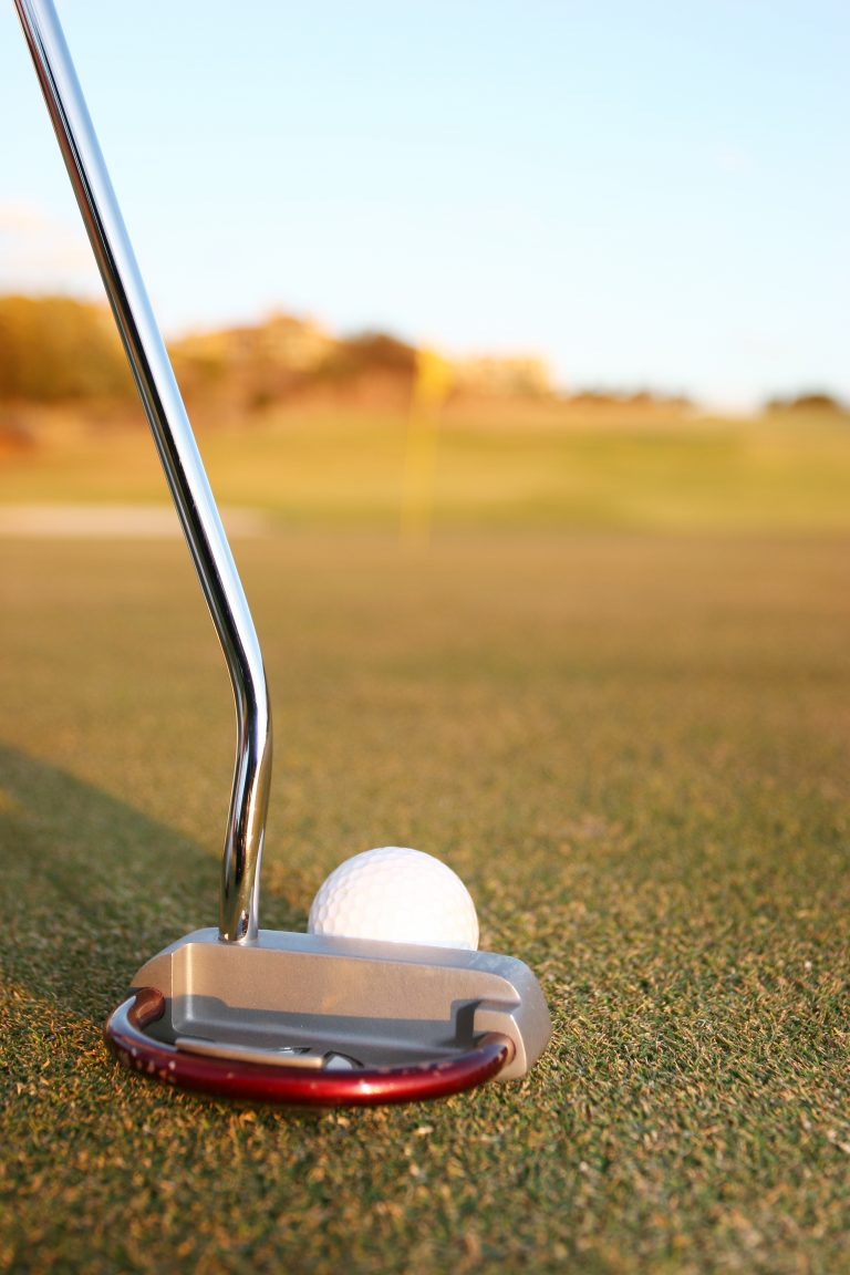 Living Social Deal – The Shawnee Inn and Golf Resort 18 Holes of Golf with Cart on a Weekday ($32) or Weekend ($45)