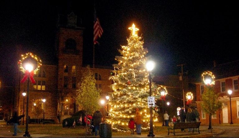 Annual Tree Lighting Celebration in Downtown Stroudsburg on November 29th, 2013