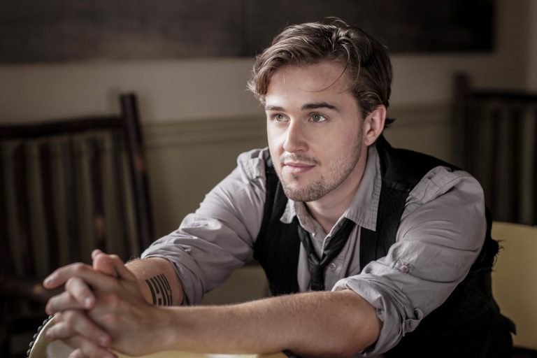 “A Rising Folk Sensation” Comes to Hawley