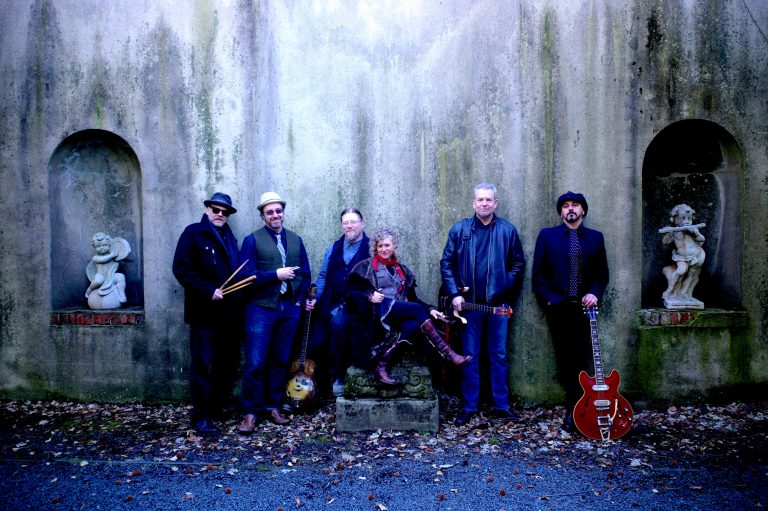 A Barn-Burning Americana Romp with Spuyten Duyvil
